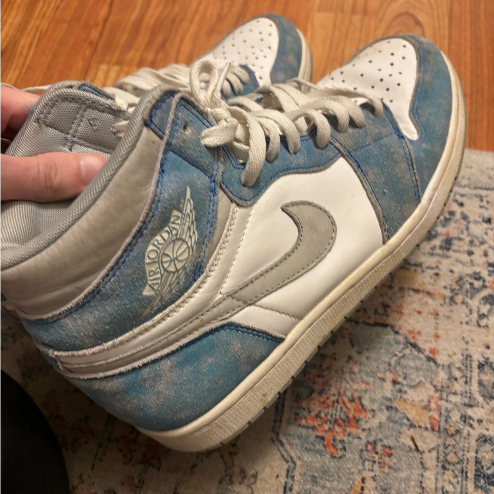 Air Jordan’s blue